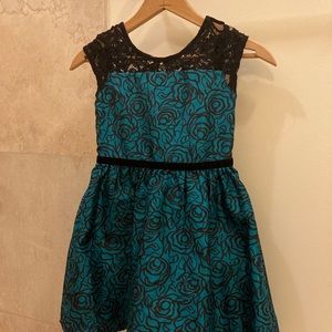 Girls Gymboree Holiday Dress size 6.